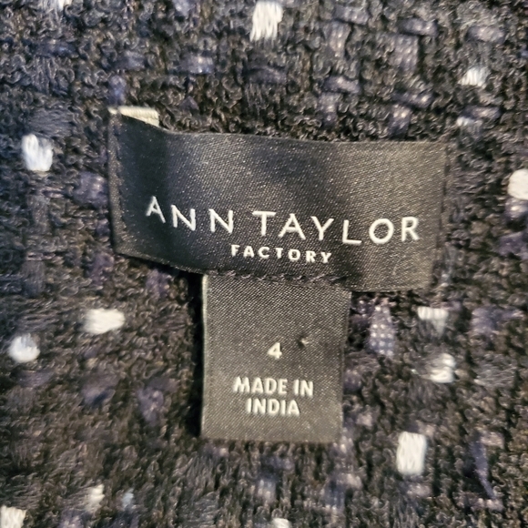 Ann Taylor Black & White Crop Style Blawr Jacket Size 4, Stylish, Chic - Picture 7 of 11